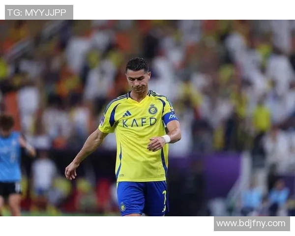 足球明星球星通道揭秘：走近绿茵场上的传奇与荣耀之路