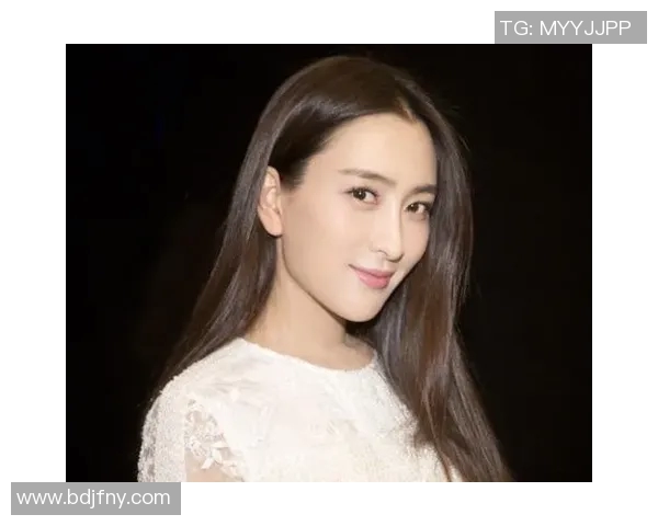 足球明星马苏的精彩瞬间与个人魅力照片集锦